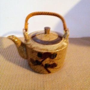 Takahashi Ceramic Tea Pot